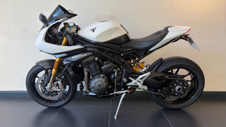 Triumph Speed TRIPLE 1200 RR (21MY)
